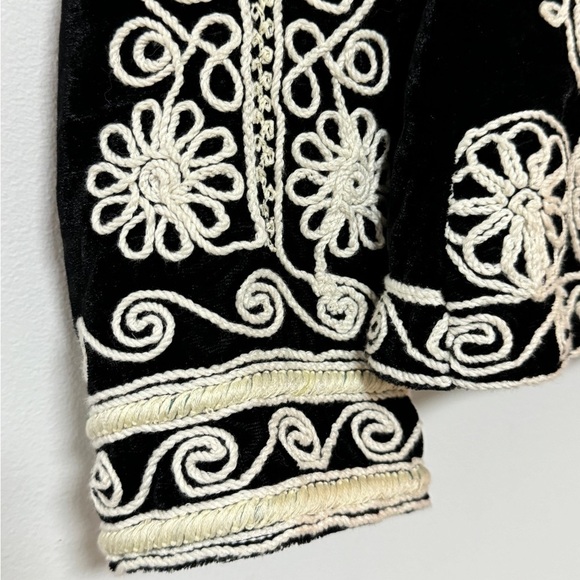 RAGA Winston Velvet Embroidered Jacket Black Ivory Anthropologie Torero‎ Blazer - Picture 8 of 16